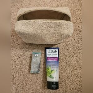Foot Care Gift Set With Cosmetic Bag